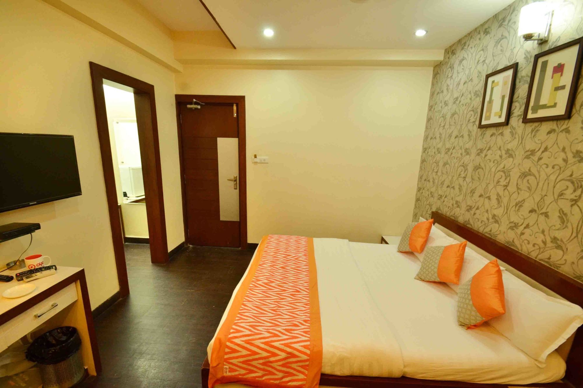 Oyo 742 Hotel Kings Park Indore Exterior foto